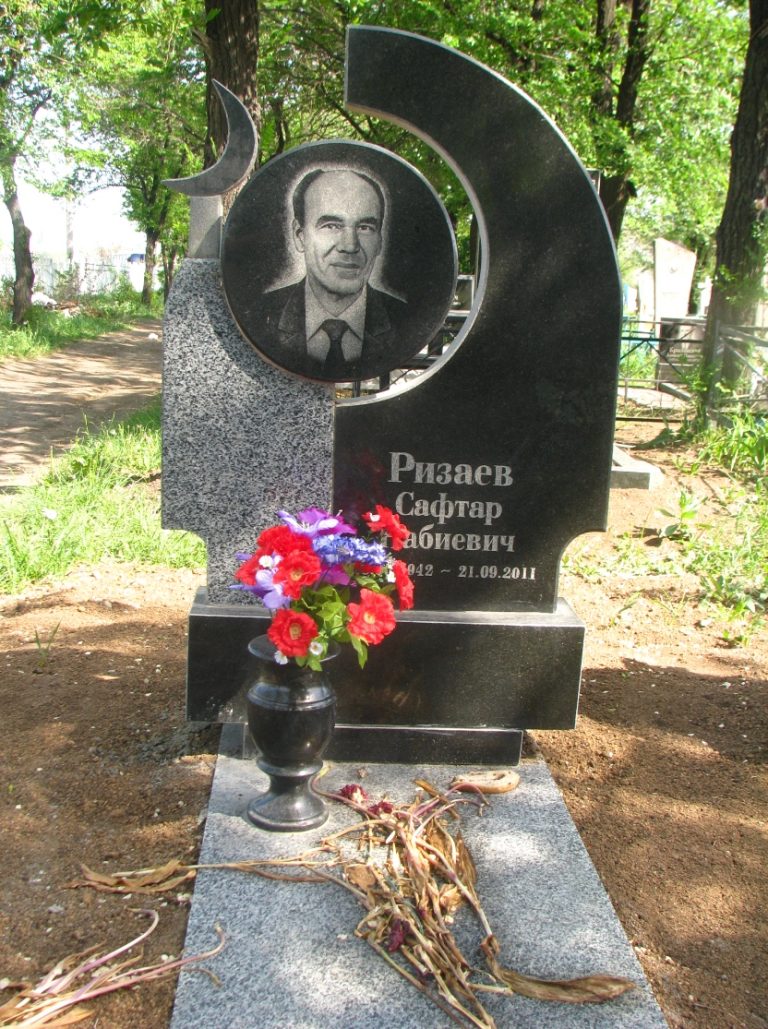 Памятник 058