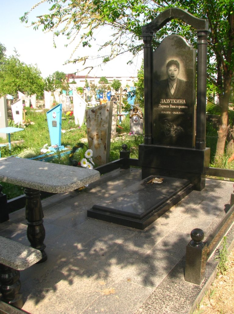 Памятник 068